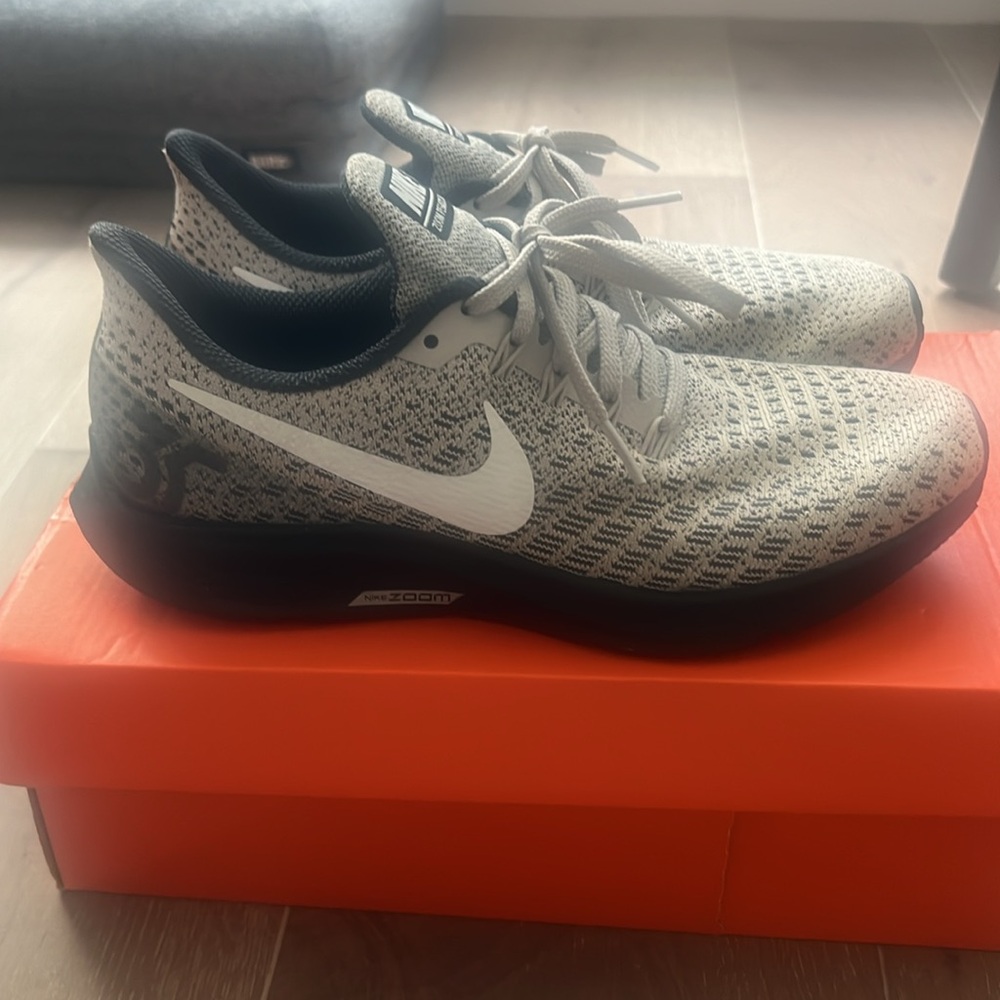 Nike Air Zoom Pegasus 35 Running Shoes Women Size 7